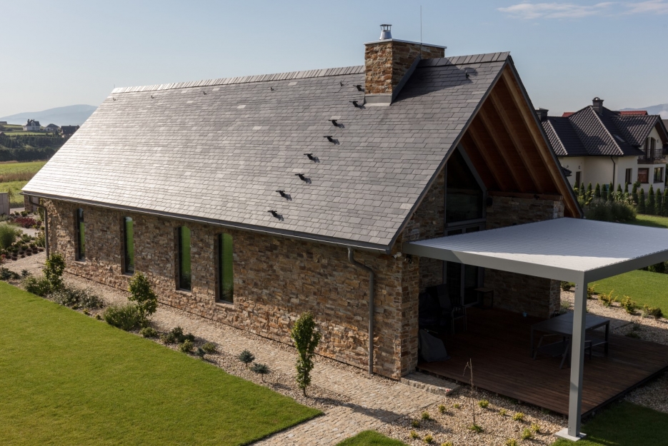 01355-lodygowice-efh-dynamische-dach-005