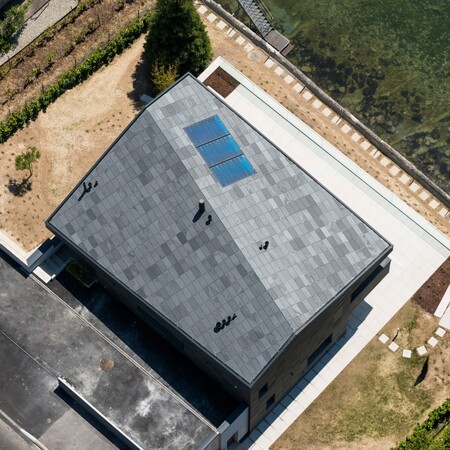 Schiefermonolith-am-Genfer-See-RS-R142-05